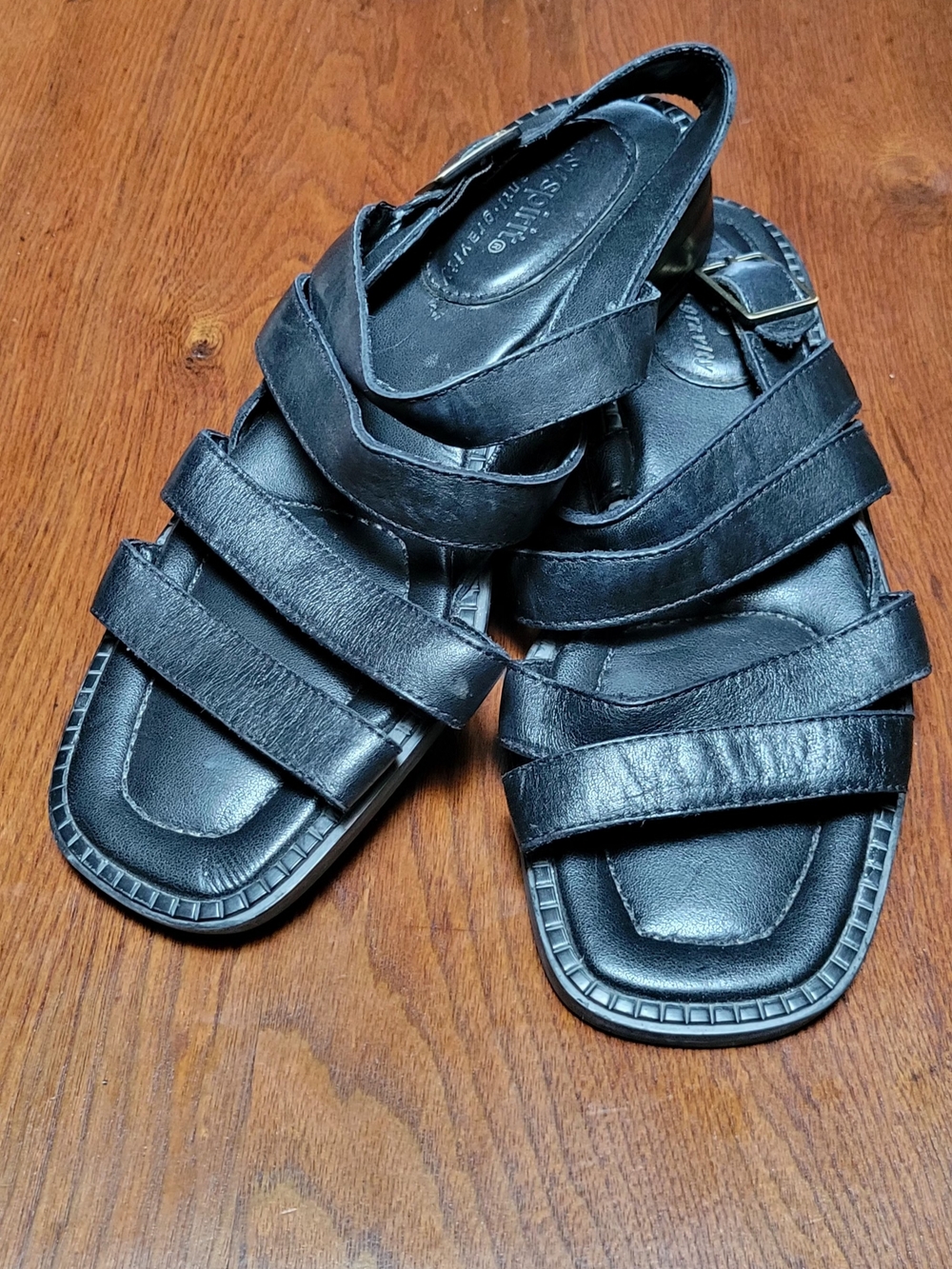 Easy Spirit Black Strappy Sandals